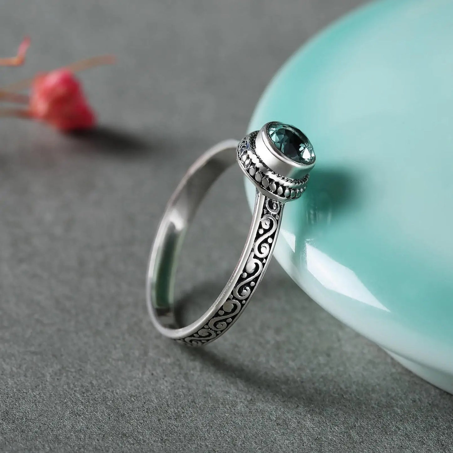 Green Crystal Verdant Ring