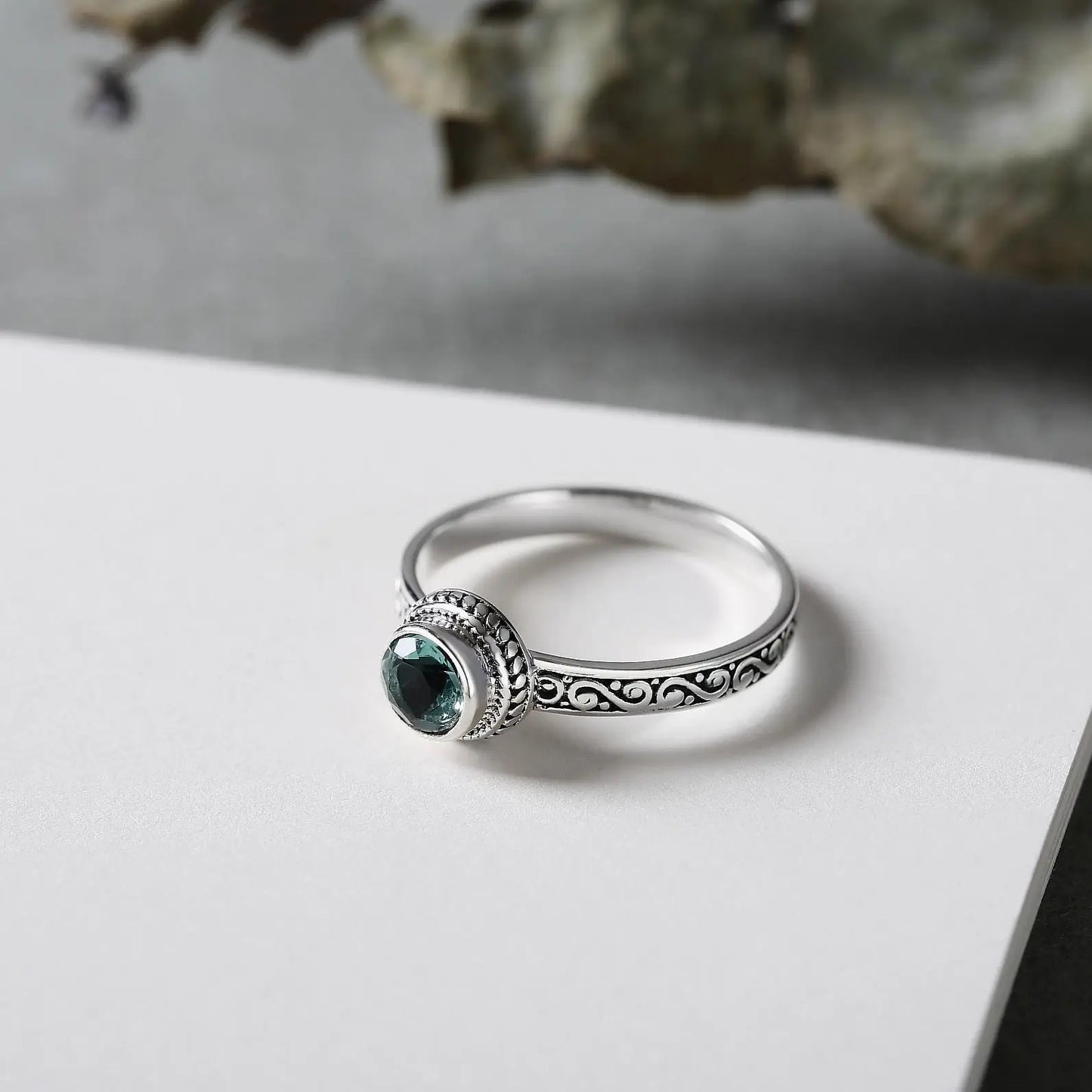Green Crystal Verdant Ring